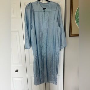 Women’s Light Blue Approx Sz M Vintage High School College Graduation Gown
